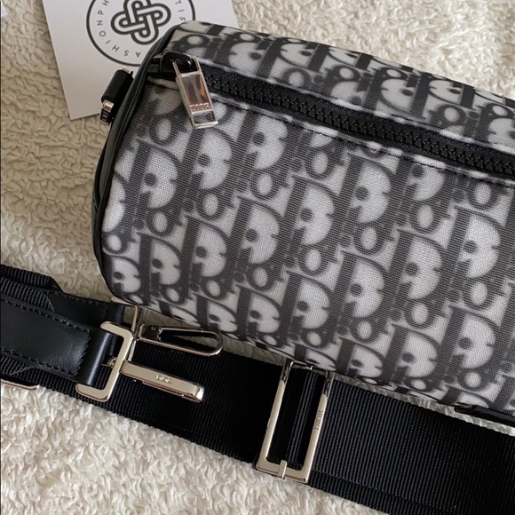 🚫SOLD🚫 DIOR Oblique Roller Shoulder Bag - Picture 3 of 8